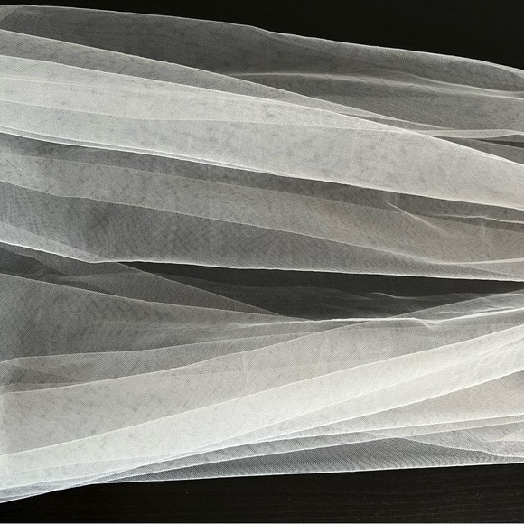 Sheer Ivory Floor Length Bridal Veil Single Layer NWOT - Picture 5 of 12